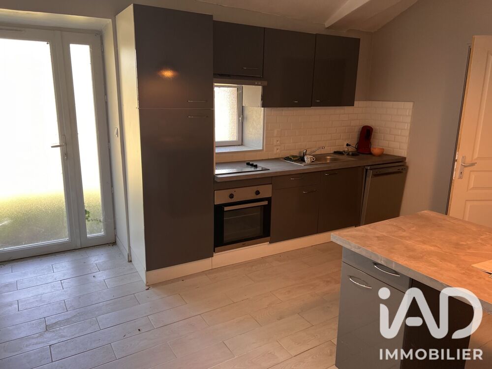 Vente Maison Vente Maison de village 4 pièces Sommières-du-clain