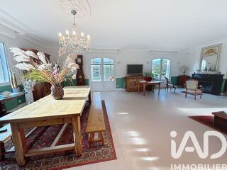  Maison à vendre 8 pièces 328 m²