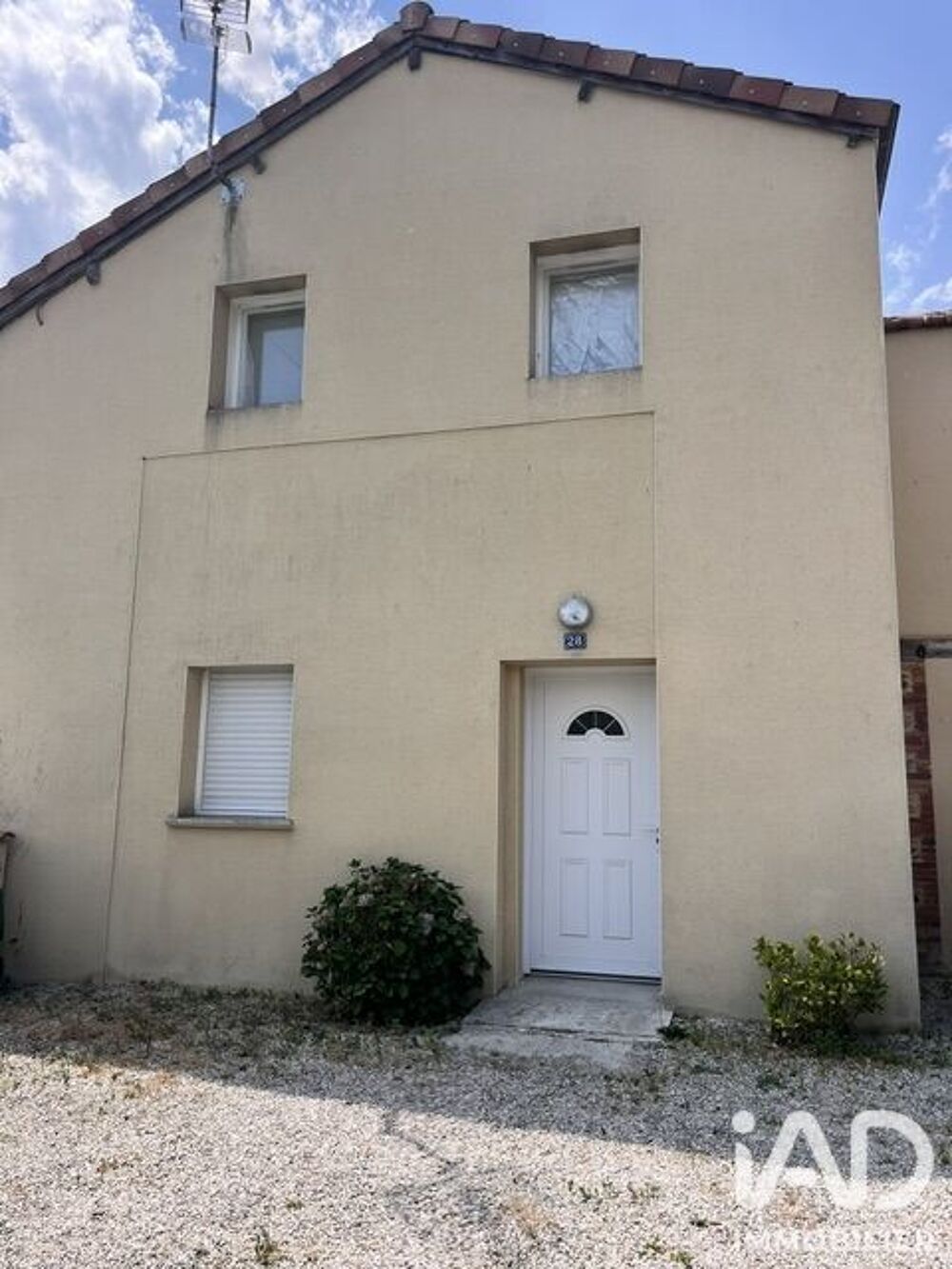 Vente Maison Vente Grange 8 pièces Landeronde