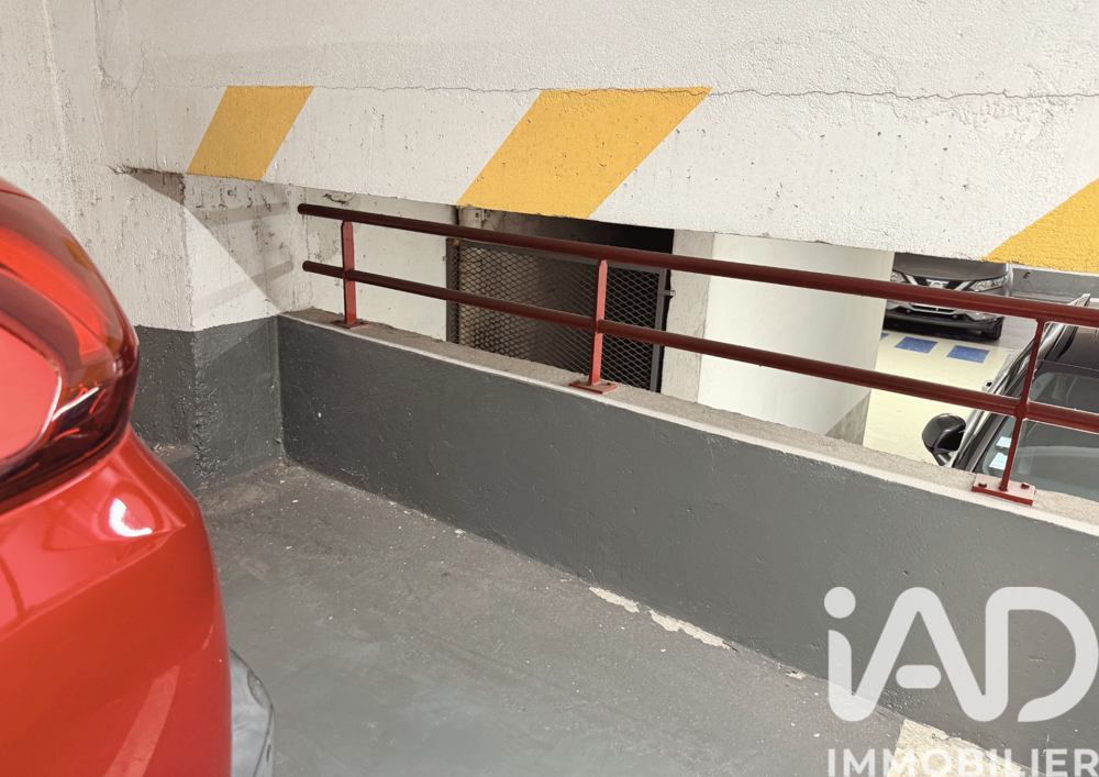 Vente Parking/Garage Vente Parking 12 m&sup2; Paris 20