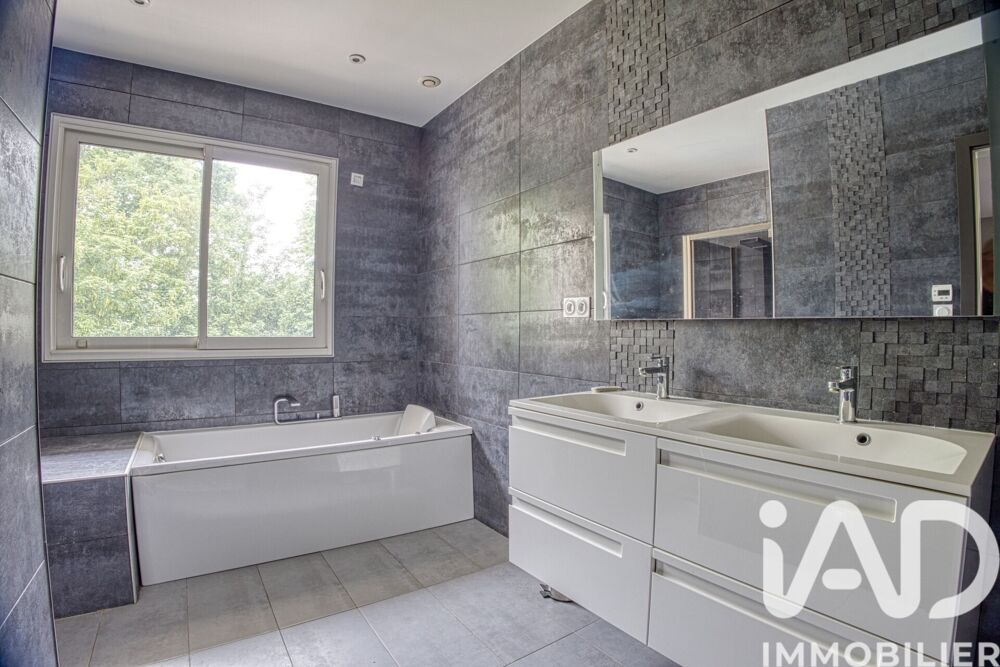à vendre  Maison Précy-sur-Oise (60460)