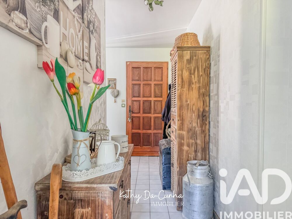 Maison 5 pièces 90 m² · à La Baronnie · 90 m² · 180 000 €