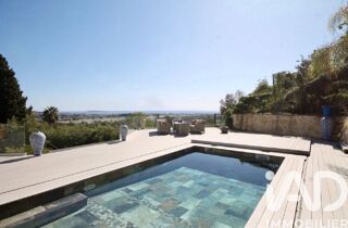 Maison à vendre 10 pièces 345 m²