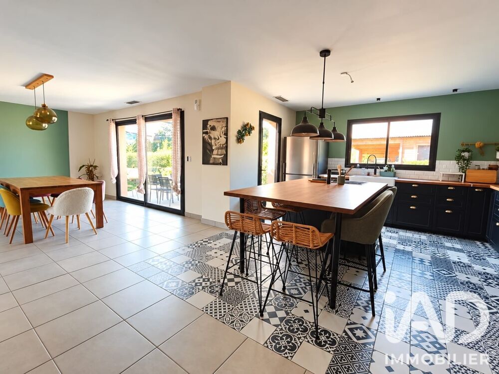 Vente Maison Vente Maison traditionnelle 7 pièces Beaumont-de-pertuis