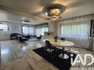  Maison � vendre 11 pi�ces 303 m�