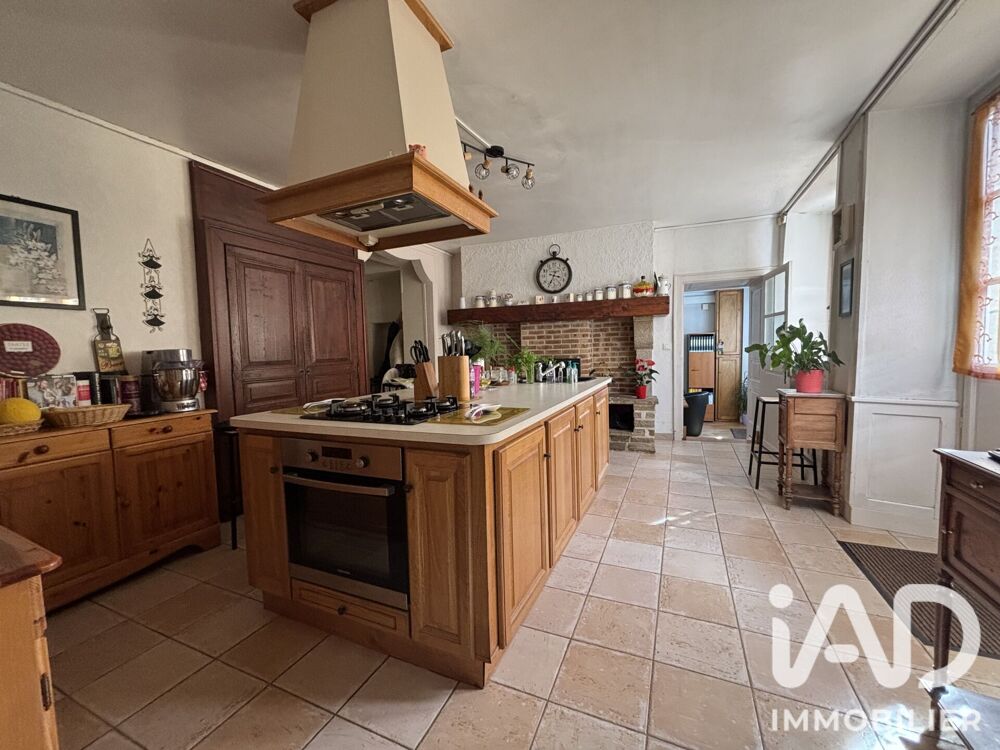 Vente Maison Vente Maison de ville 9 pièces Dournazac