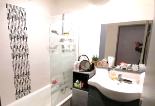  Appartement � louer 4 pi�ces 87 m�