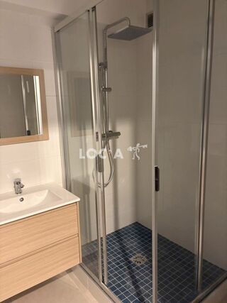  Appartement à louer 4 pièces 89 m²