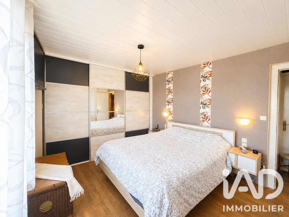 Vente Maison Vente Demeure 12 pièces Courtils