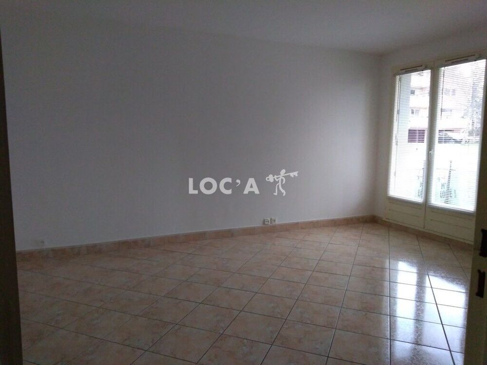 575€ CC / Mois A VISITER!! Spacieux F1 de 31 m² dans un....