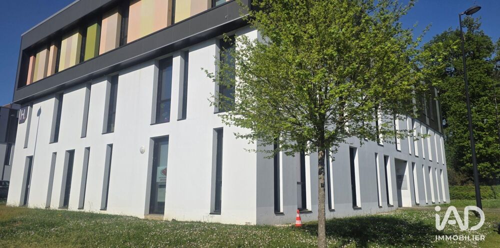   Location Local d'activités 131 m&sup2; 