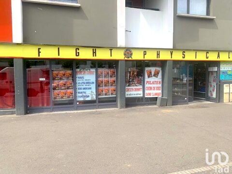 iad France - Philippe Duro () vous propose : MURS COM... 2000000 94400 Vitry-sur-seine