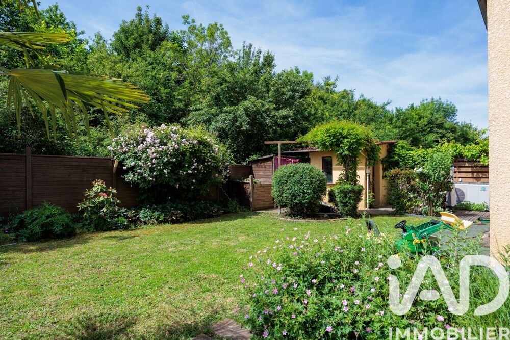 à vendre  Maison Saint-Genis-les-Ollières (69290)