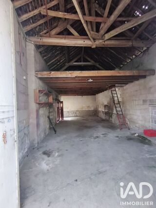  Parking / Garage à vendre 61 m²