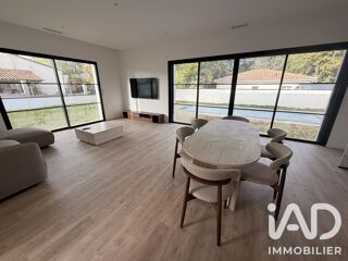  Maison 7 pièces 138 m² Loupes