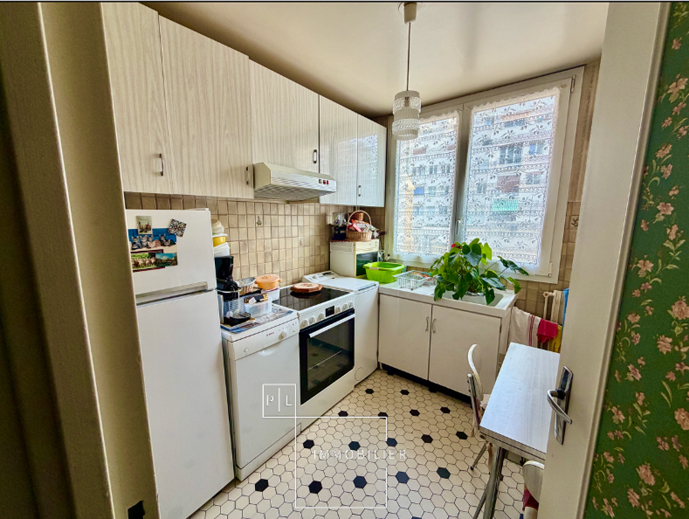 à vendre  Appartement Paris 18