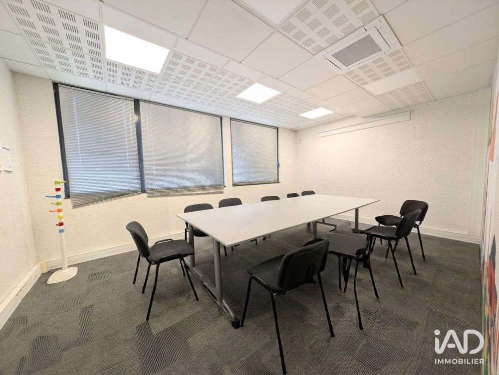   Location - 32 m² 