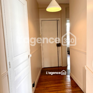  Appartement à louer 2 pièces 44 m²