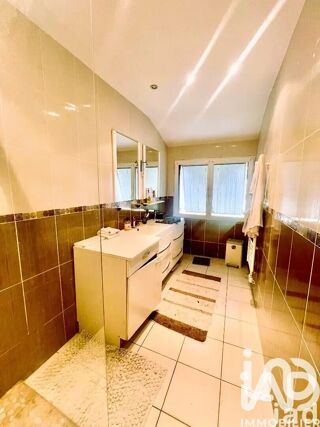  Maison � vendre 10 pi�ces 250 m�