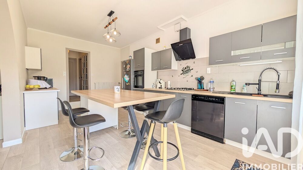 vente Maison - 7 pièce(s) - 167 m² Radenac (56500)