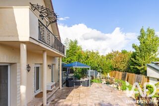  Maison à louer 5 pièces 148 m²