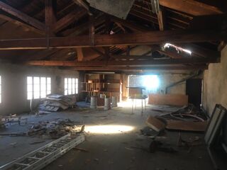  Immeuble  vendre 852 m