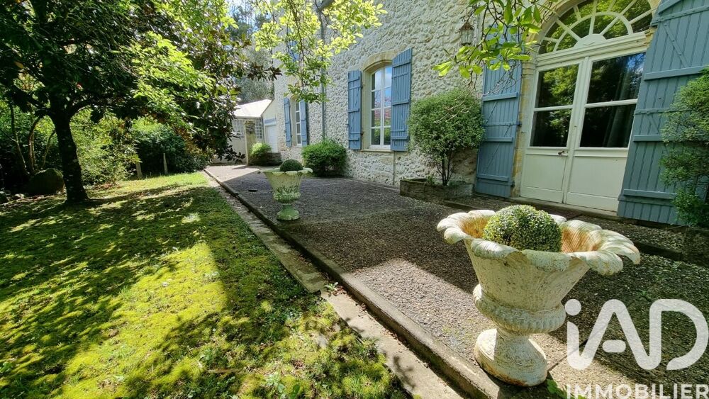 Vente Maison Vente Château 13 pièces Sainte-radegonde, france