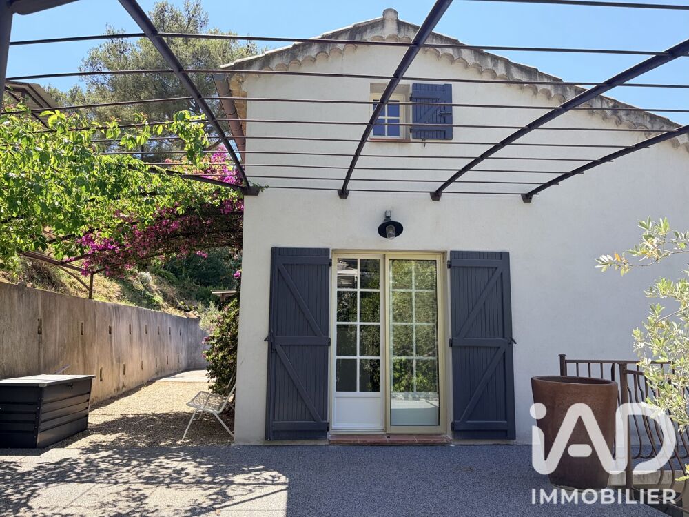 Vente Maison Vente Maison traditionnelle 5 pièces Carqueiranne