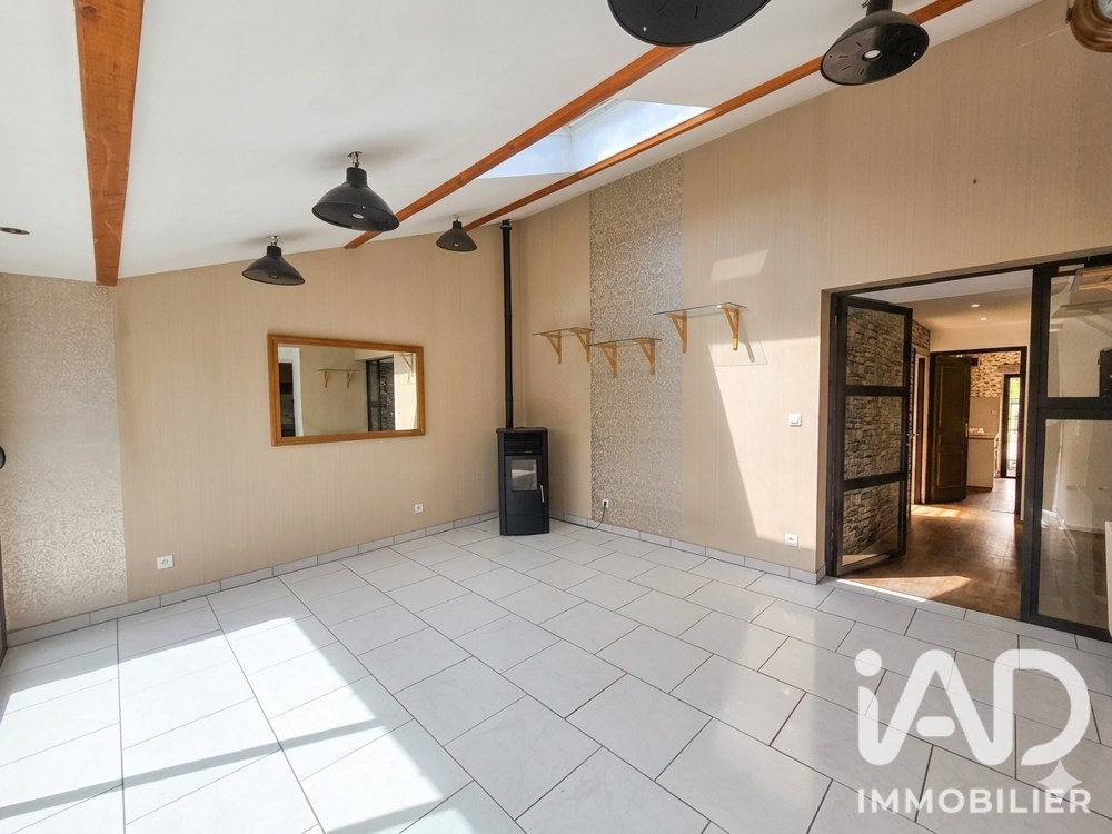Vente Maison Vente Maison de campagne 9 pièces Chevillon