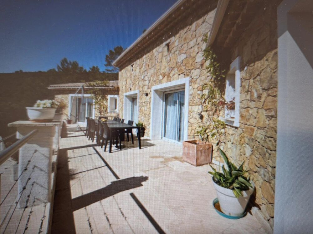 LE CANNET-DES-MAURES-Bastide, dépendance et garage 3 voitures