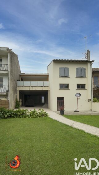  Immeuble à vendre 172 m² Cazaubon