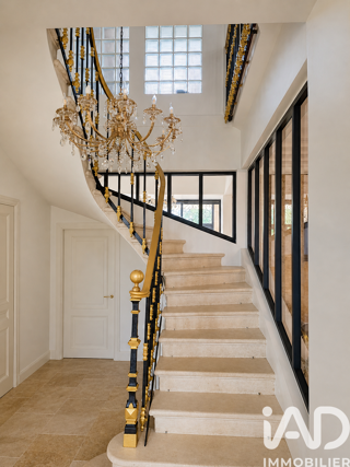  Maison à vendre 15 + pièces 680 m²
