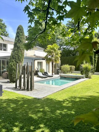  Maison à vendre 8 pièces 297 m²