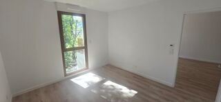  Appartement à louer 2 pièces 45 m²