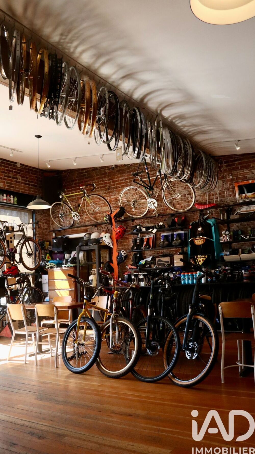   Vente Divers Commerces 145 m&sup2; 