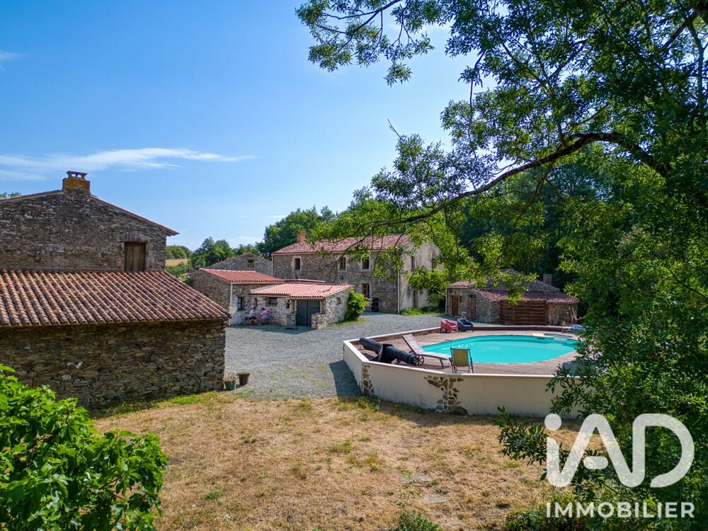 Vente Maison Vente Domaine 15 pièces Essarts-en-bocage