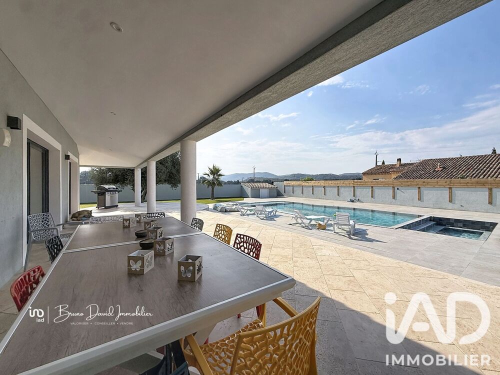 vente Maison - 9 pièce(s) - 318 m² Pierrefeu-du-Var (83390)