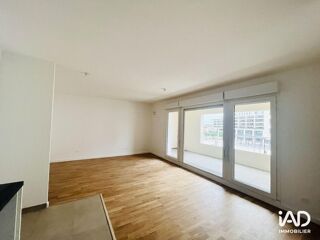  Appartement à louer 4 pièces 92 m²