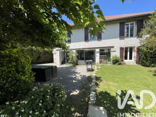 Maison à vendre 10 pièces 240 m²