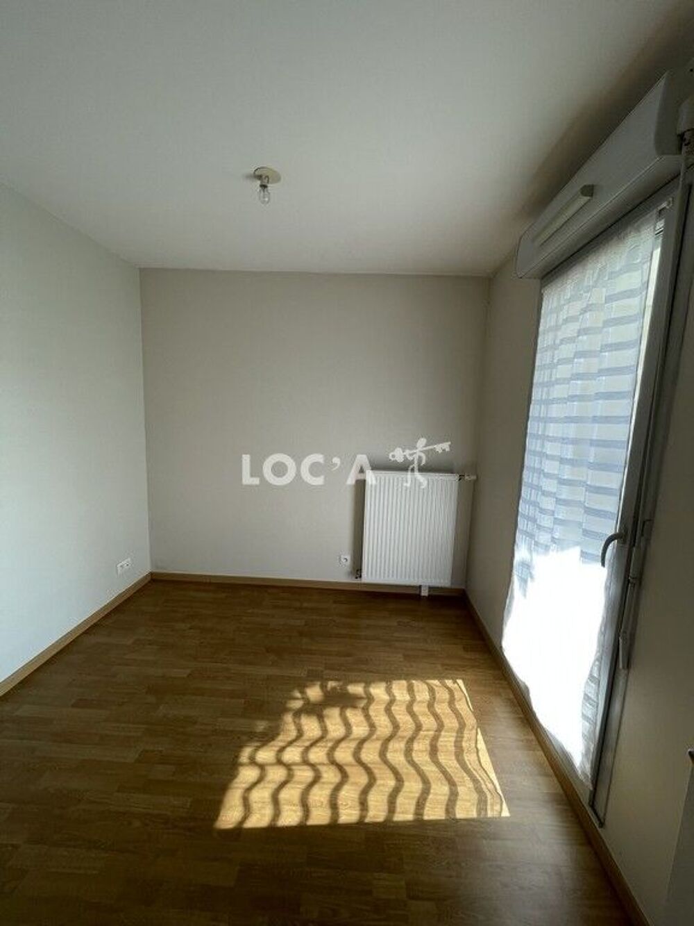 465 € cc/ mois - Chauffage + Eau + EDF inclus dans les c....