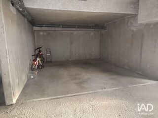  Parking / Garage à louer 20 m²