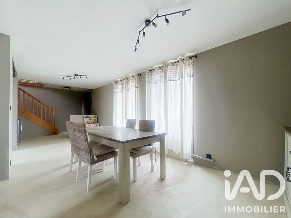 Vente Maison Vente Maison de village 4 pièces Saint-clément