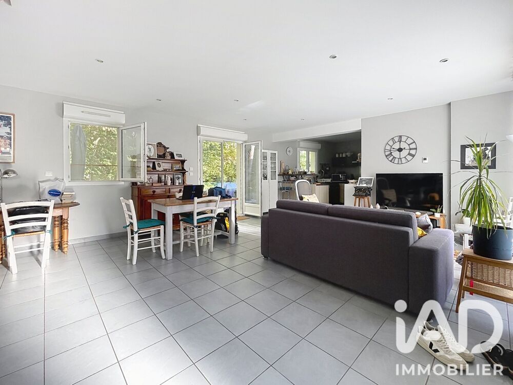 Vente Maison Vente Maison traditionnelle 5 pièces Montbazon