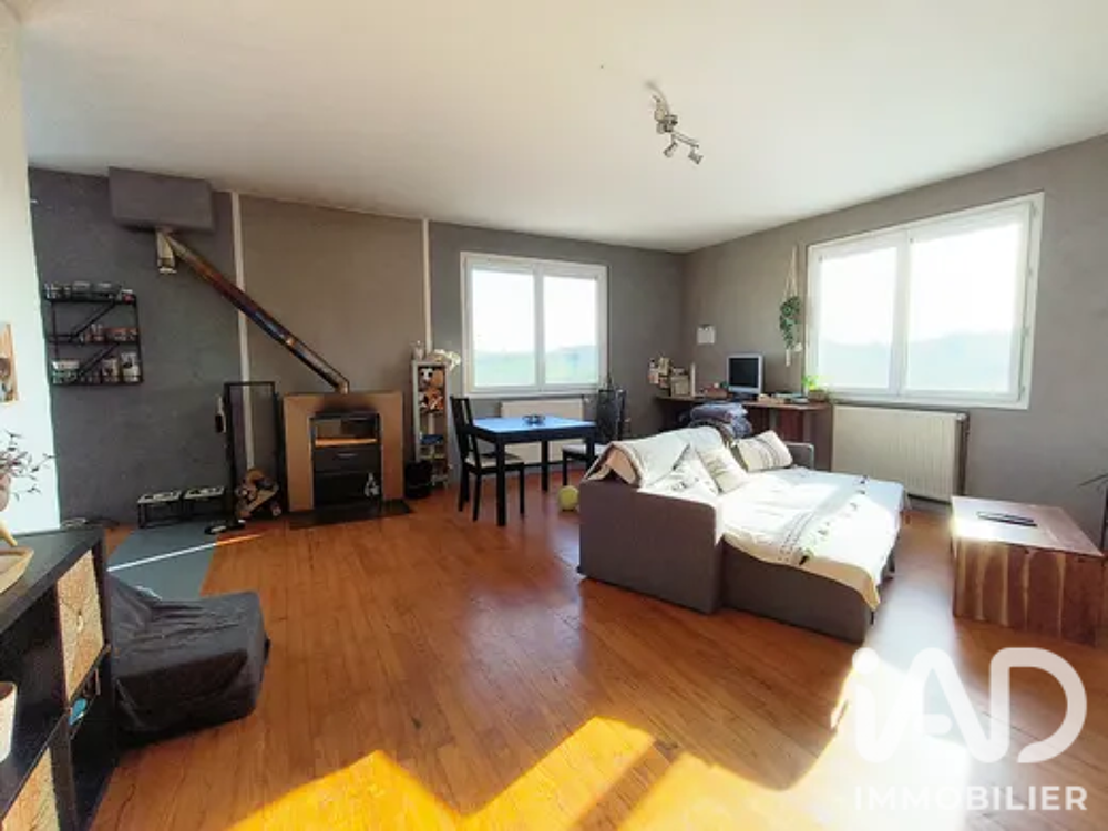 Location Appartement Location Appartement 3 pièces Saint-laurent-de-chamousset