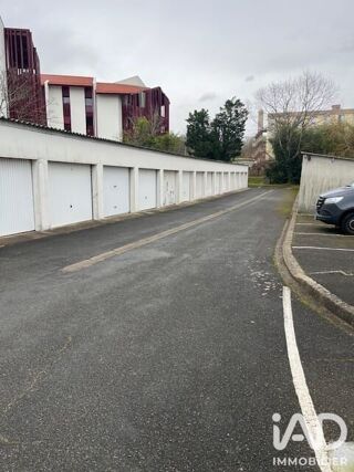  Parking / Garage à vendre 18 m²