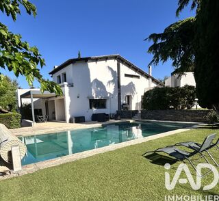  Maison à vendre 9 pièces 213 m²