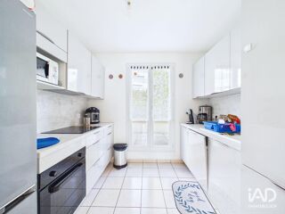  Appartement à louer 4 pièces 83 m²