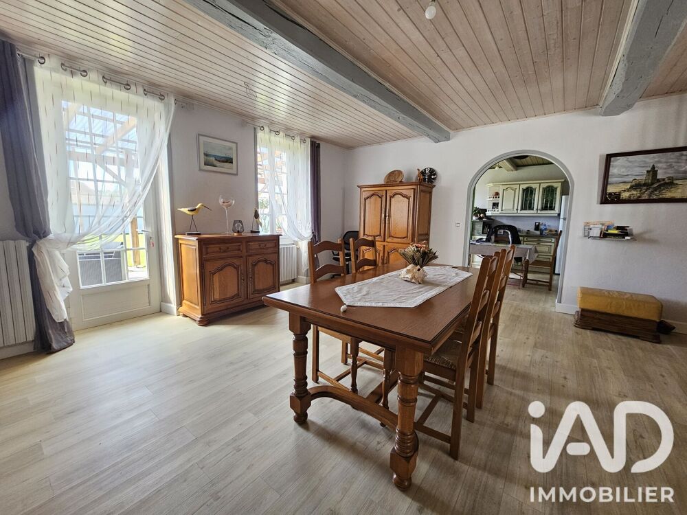 Vente Maison Vente Maison de village 6 pièces Corme-Écluse