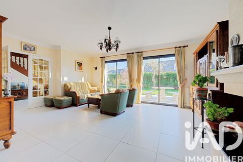   Vente Maison/villa 6 pièces Maison - 6 pièce(s) - 198 m²