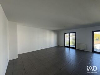  Appartement à louer 3 pièces 74 m²